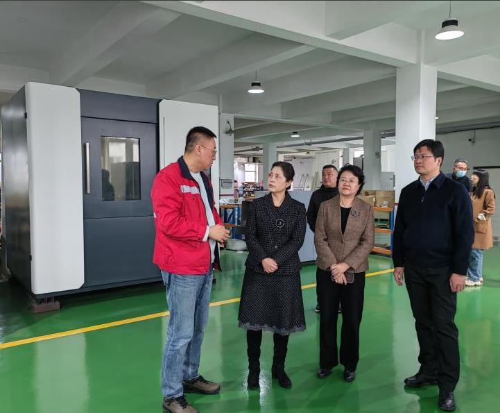 市人大副主任王琳帶隊來訪調(diào)研